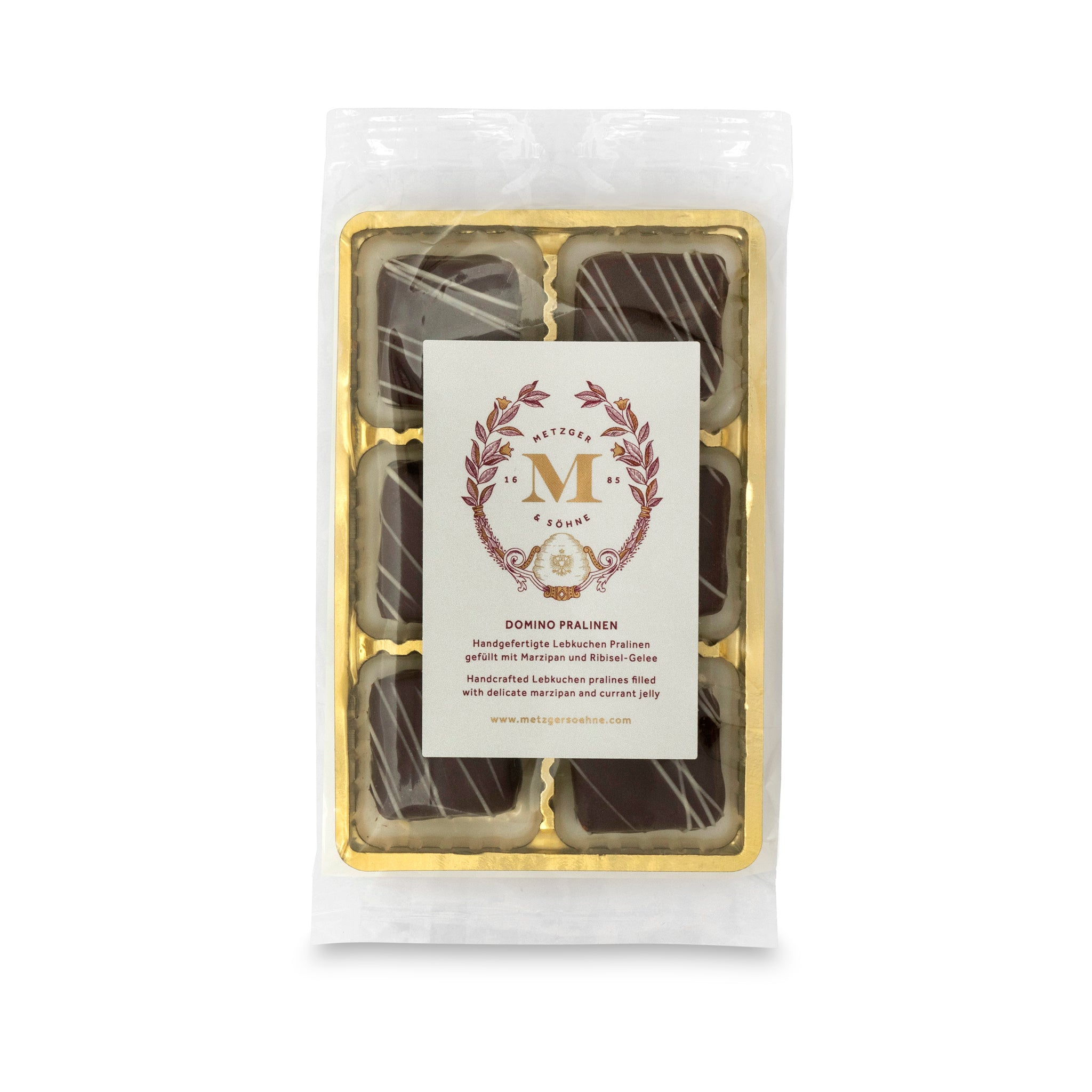 6 handcrafted Lebkuchen 'honey cake' pralines filled with opulent currant jelly and marzipan, enrobed in dark chocolate and topped with white chocolate. The high quality chocolate couvertures enchant with an indulgent flavour, perfectly complimenting our Lebkuchen.
