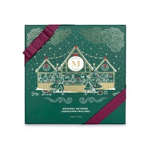 Load image into Gallery viewer, Exclusive Christmas Lebkuchen 'Honey cake' praline box in emerald green with magical gold foil print, filled with 16 exquisite Lebkuchen pralines: marzipan, fruit jam or jelly and nutty flavours.