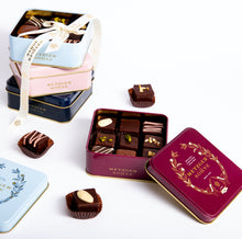 Load image into Gallery viewer, Maggiore Lebkuchen Praline Tin - Pastel Blue